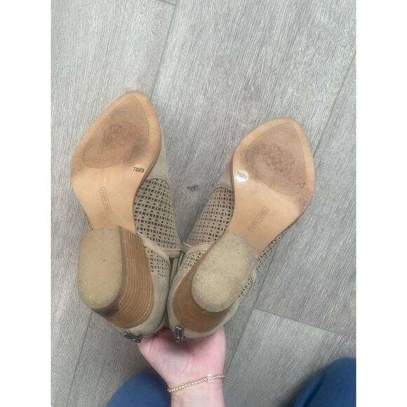 Vince Camuto Suede Ankle Bootie Size 7.5‎ - Picture 5 of 5